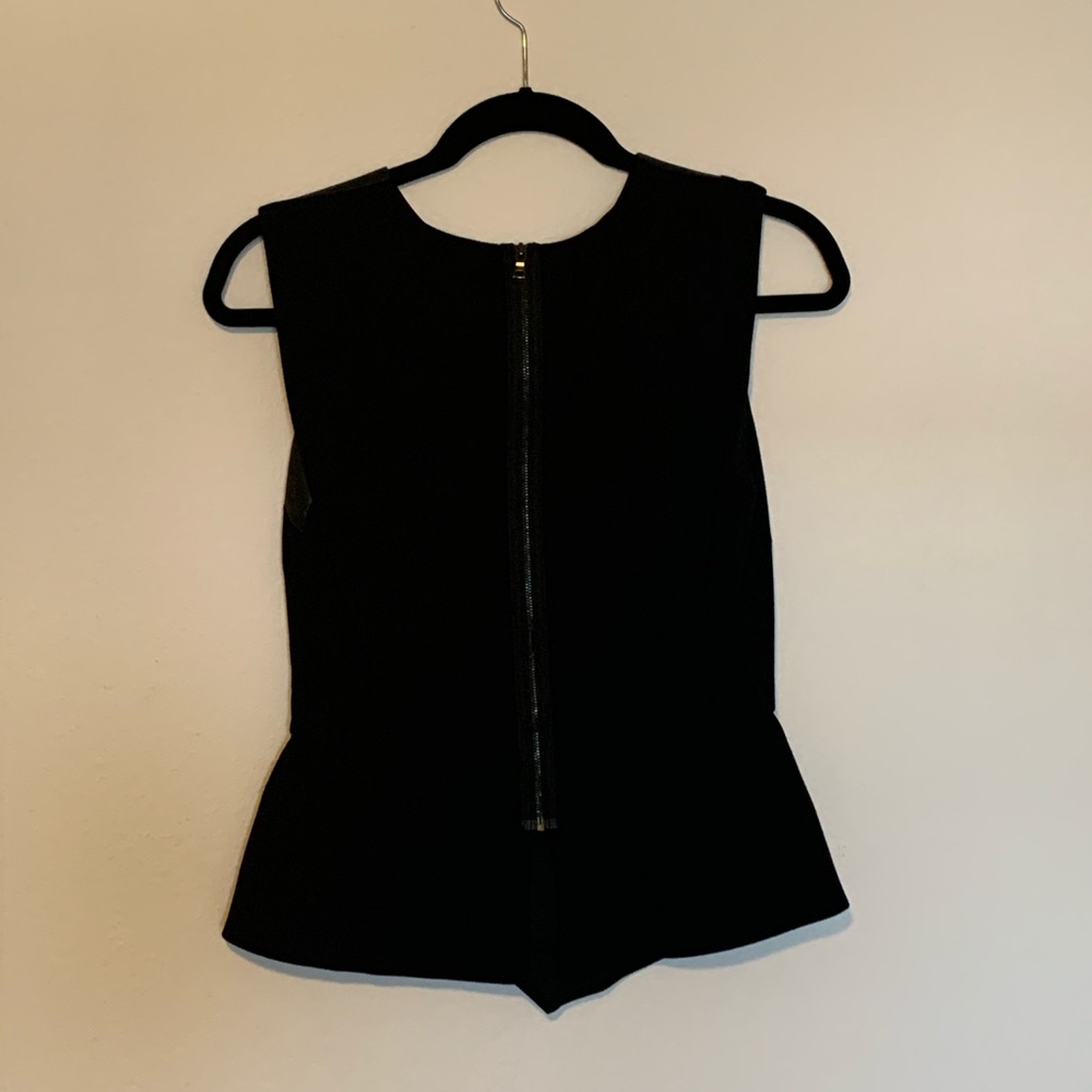 BCBGMAXAZRIA - Black Top - Picture 3 of 4